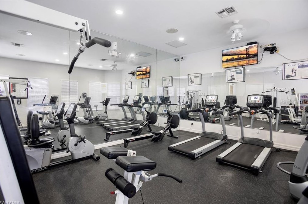 7915 Preserve Cir #214, Naples, FL 34119