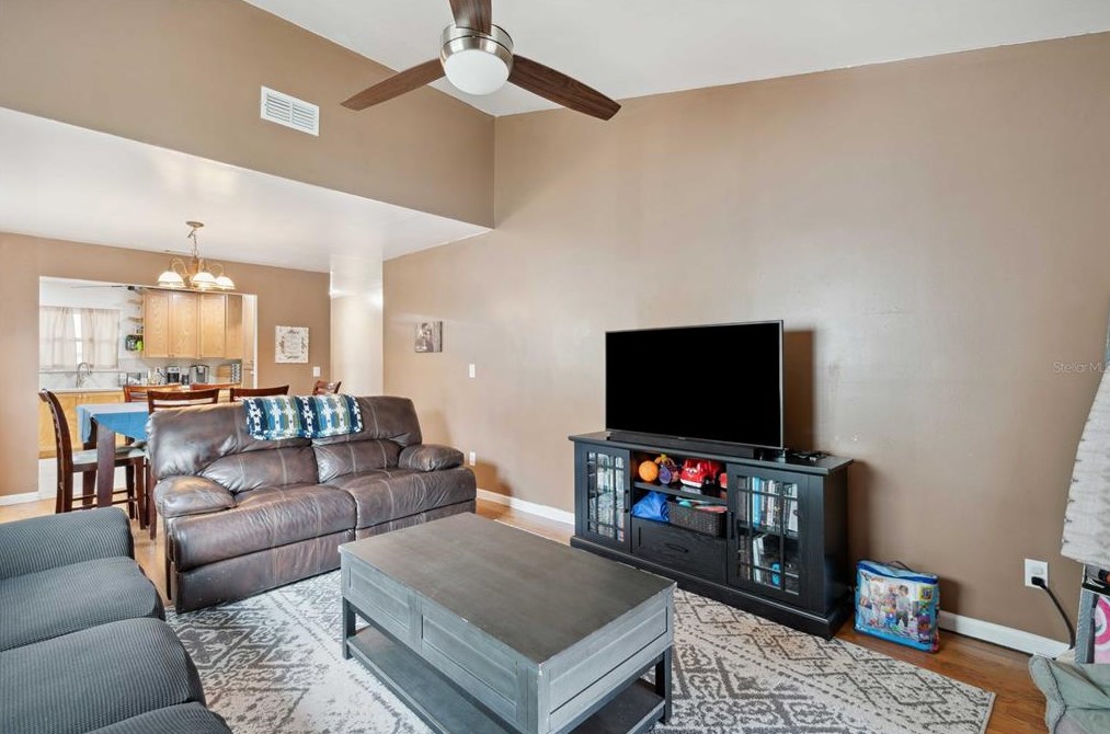 35138 Whispering Oaks Blvd, Dade City FL  33523-8961 exterior