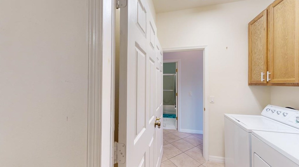 724 Grand Canal Dr, Kissimmee FL 34759-4356 exterior