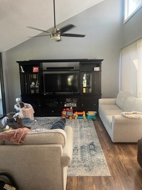 104 Capri Ct, Plant City FL  33566-6716 exterior