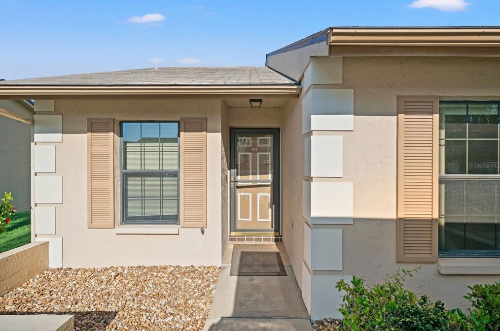 1827 Rising Sun Dr, Tarpon Springs, FL 34690-5523