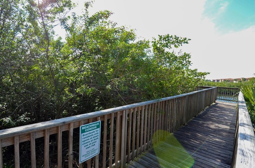 4312 Bayside Village Dr, Tampa FL  33615-5553 exterior