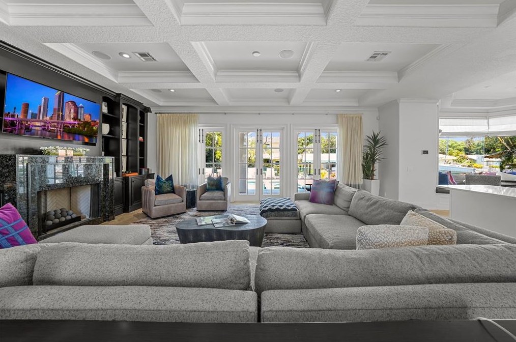 4919 Melrose Ave, Tampa FL 33629-5527 exterior