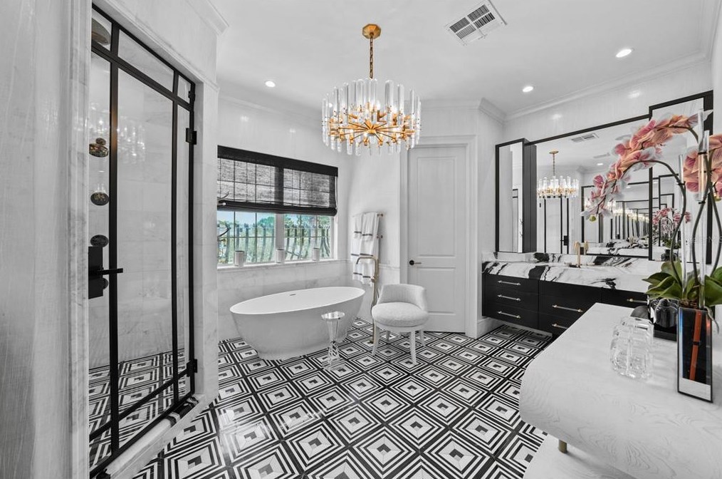 4919 Melrose Ave, Tampa FL 33629-5527 exterior