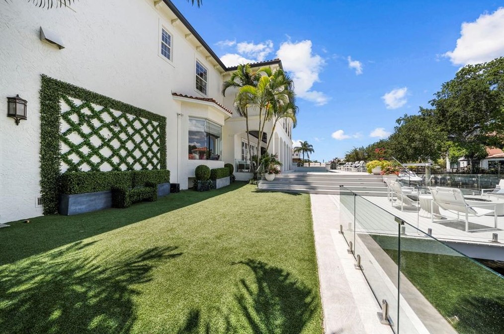 4919 Melrose Ave, Tampa FL 33629-5527 exterior