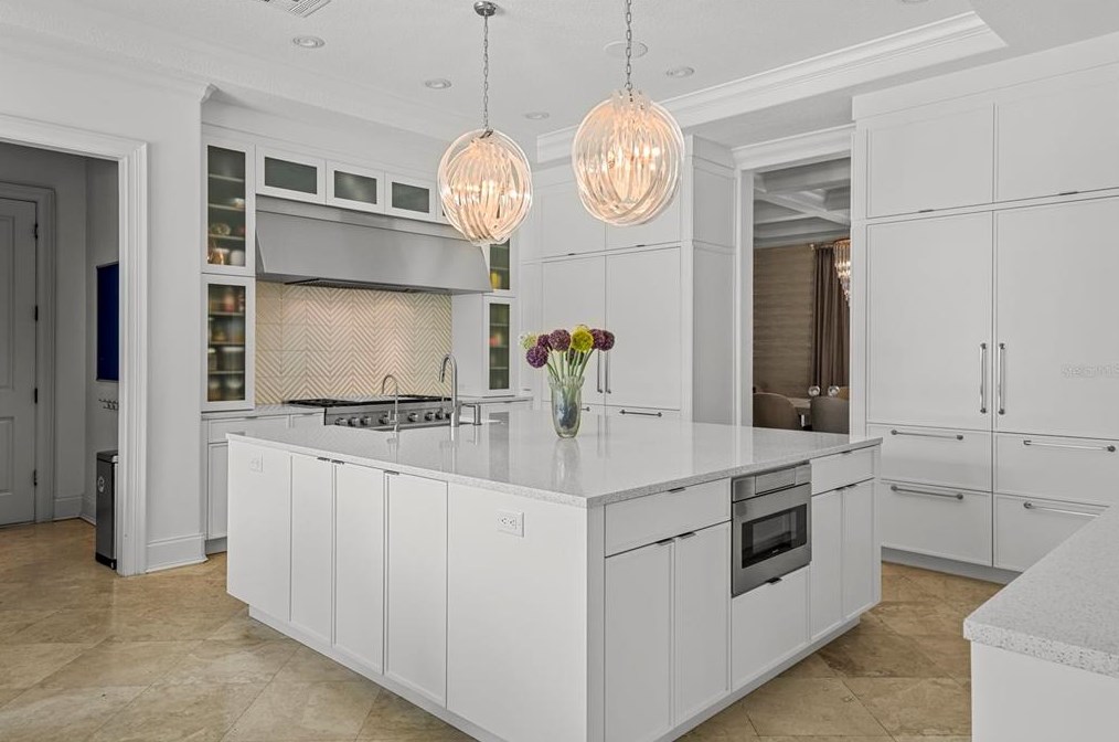 4919 Melrose Ave, Tampa FL 33629-5527 exterior