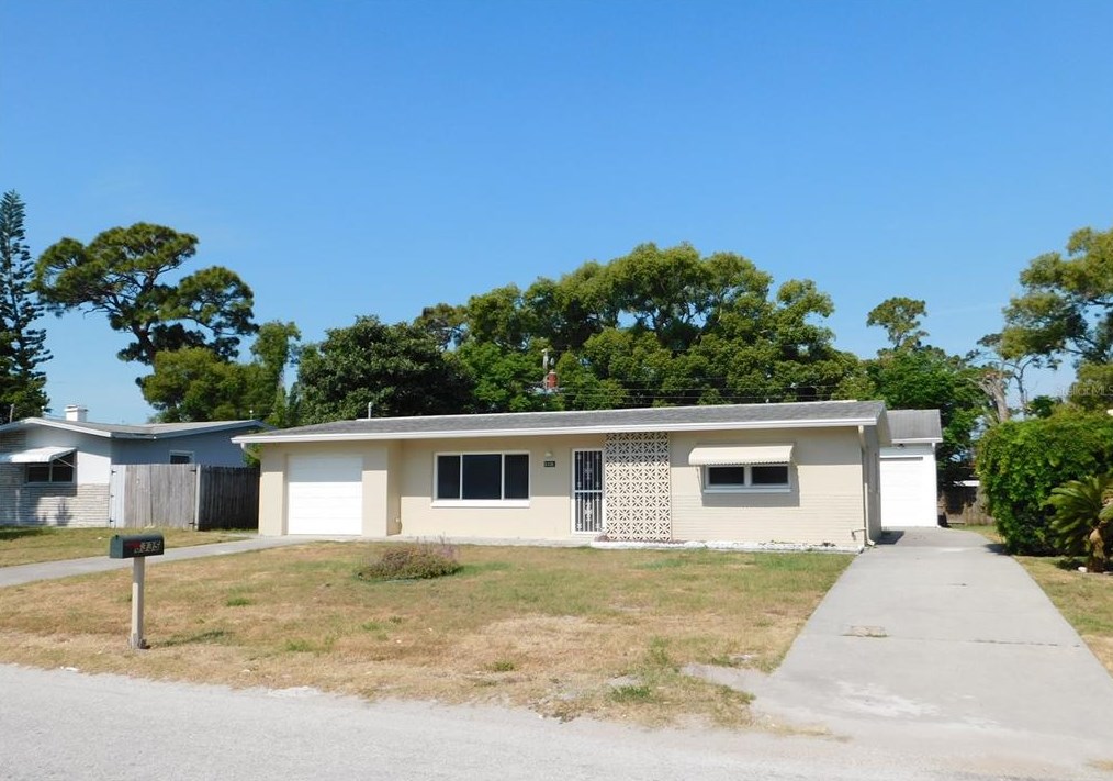 5335 Charles St, New Port Richey, FL 34652-3904