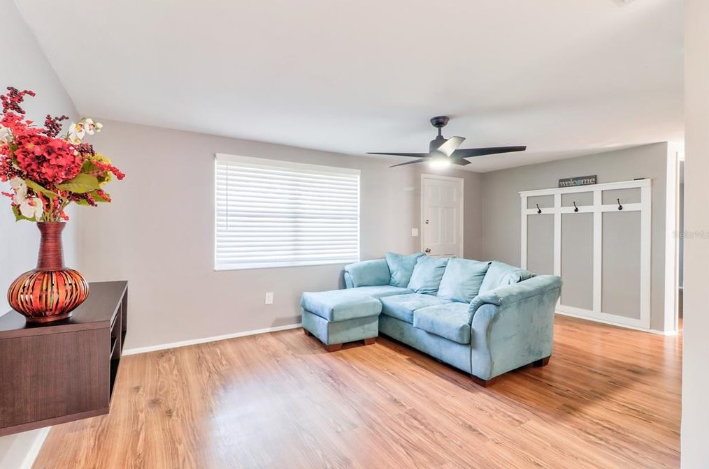 3528 Rock Royal Dr, Tarpon Springs, FL 34691