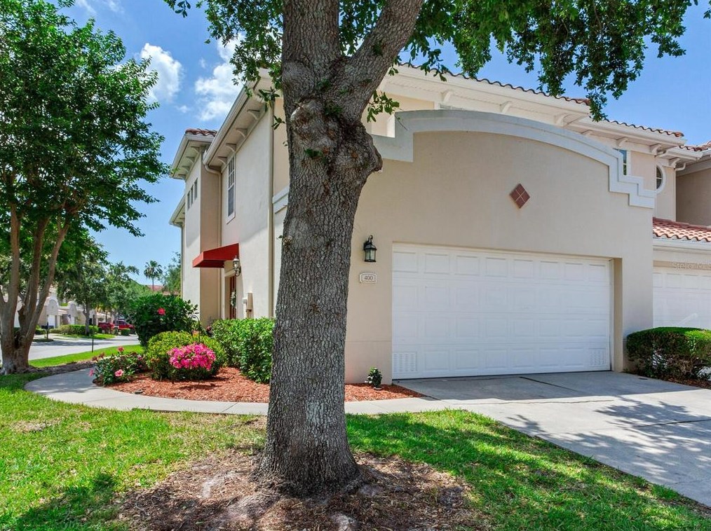 400 Barcelona Dr, Saint Petersburg, FL 33716