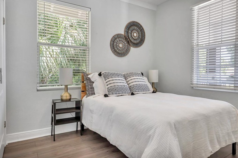 3005 Douglas St, Tampa FL  33607-1215 exterior