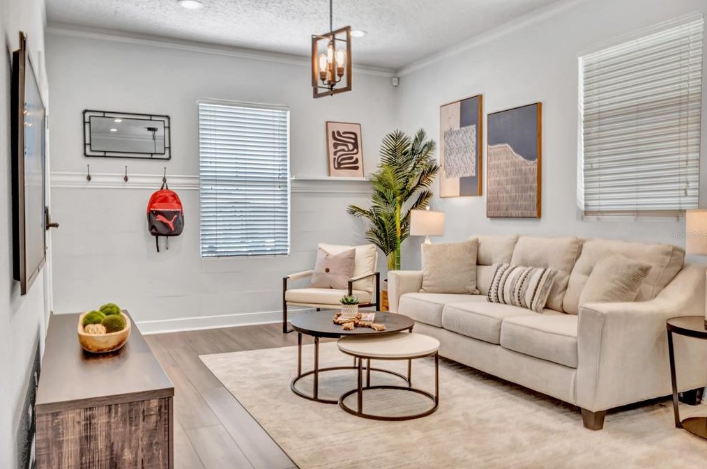 3005 Douglas St, Tampa FL  33607-1215 exterior