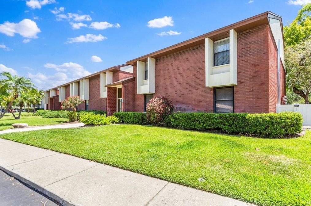 109 Caryl Way #109, Oldsmar, FL 34677