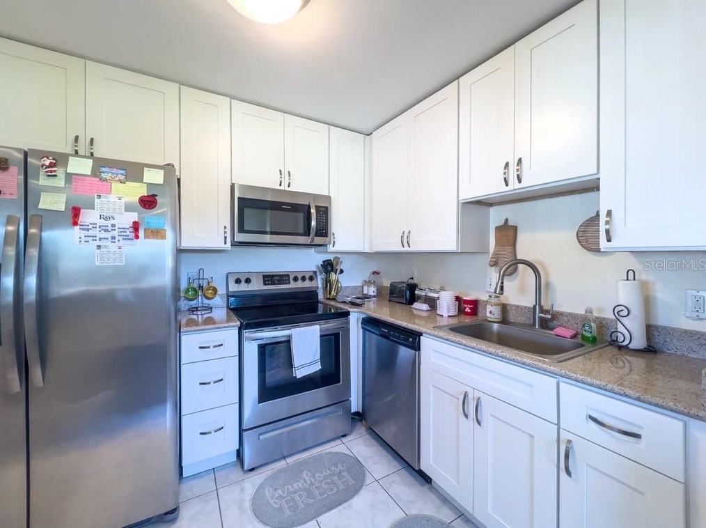 102 Cambridge Trail #219, Ruskin, FL 33573