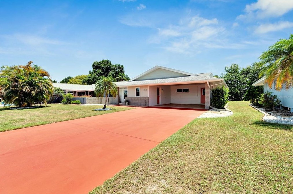 1632 Costa St, Ruskin, FL 33573