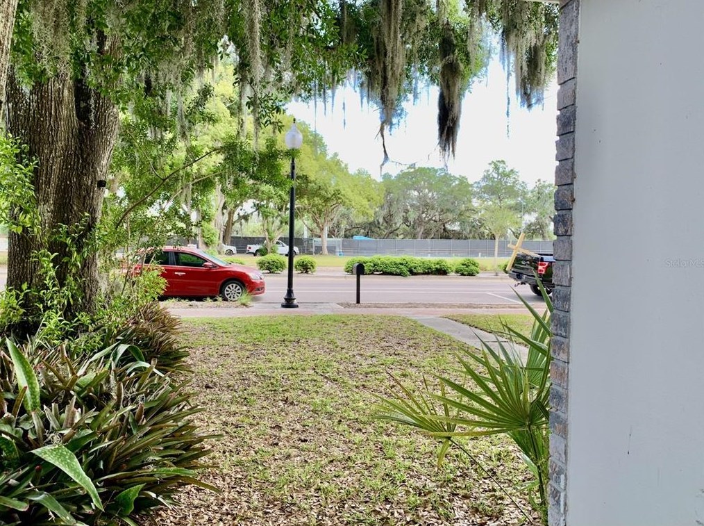 38145 5th Ave, Zephyrhills FL  33542-4974 exterior
