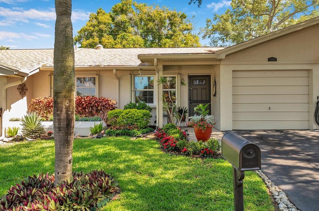 2190 Marshall Dr, Dunedin, FL 34698-4849