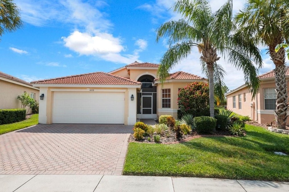 4928 Sandy Brook Cir, Wimauma, FL 33598-4020