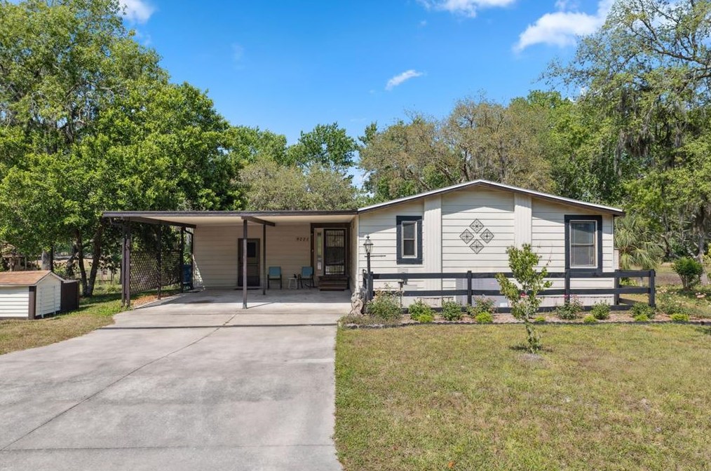 9771 Lake Dr, Brooksville, FL 34613