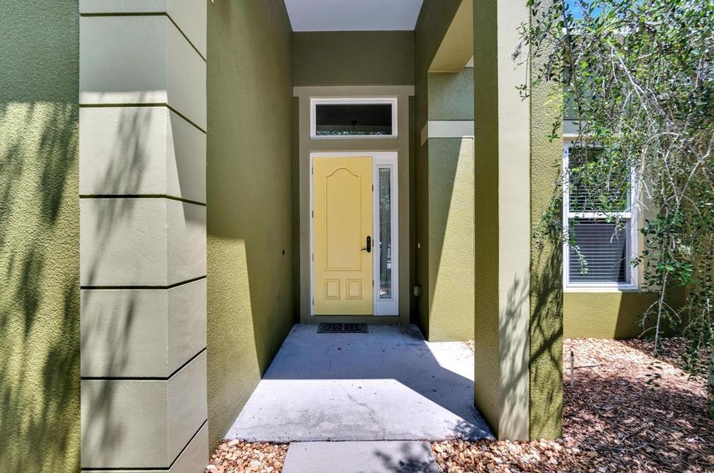 3002 Via Parma St, Plant City, FL 33566-1025