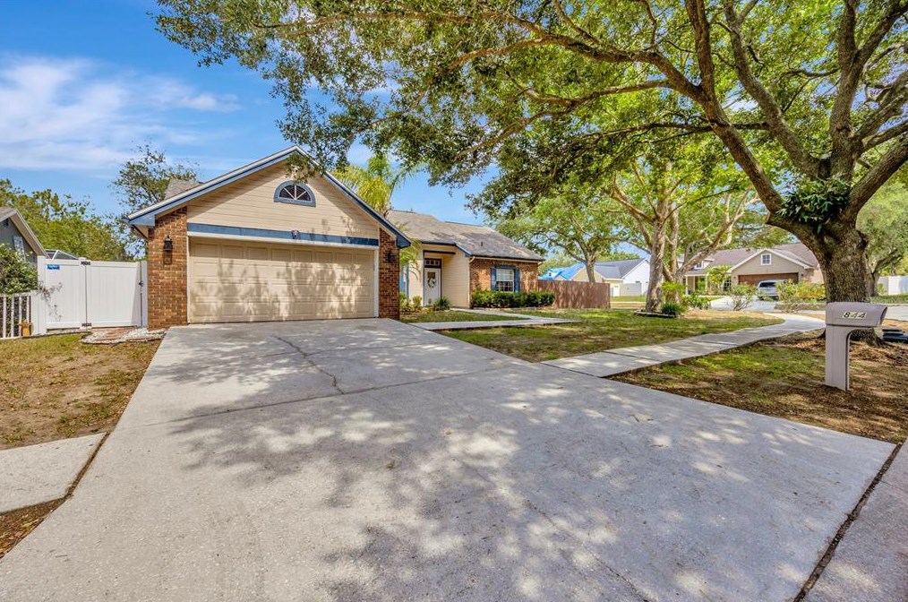 844 Greenbelt Cir, Brandon, FL 33510-2500