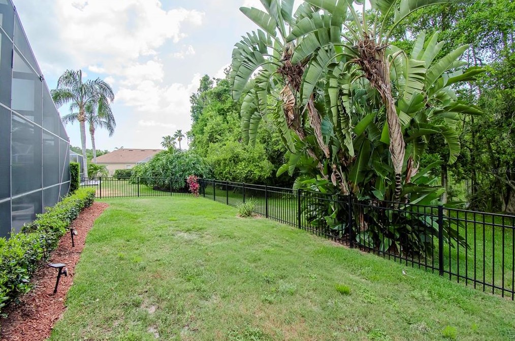 18806 Chemille Dr, Lutz FL  33558-2843 exterior