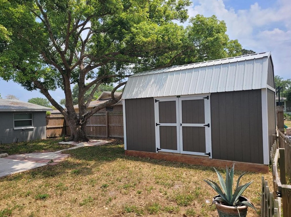 6145 Maplewood Dr, New Port Richey FL exterior