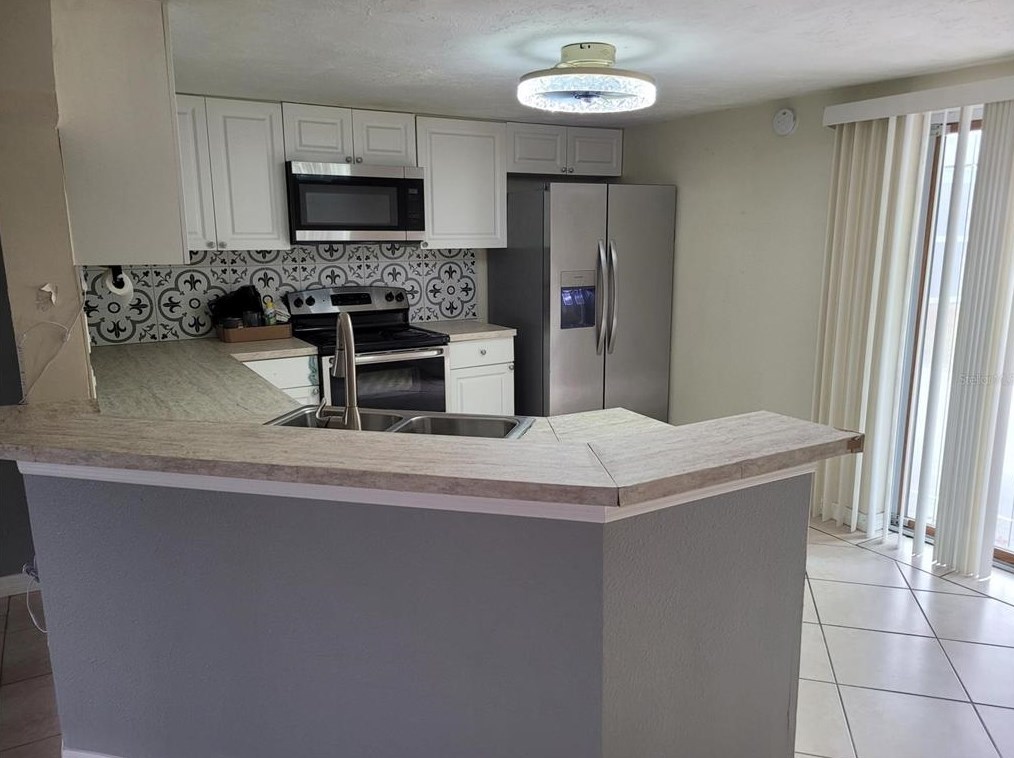 6145 Maplewood Dr, New Port Richey FL exterior