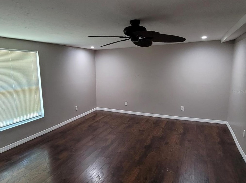 6145 Maplewood Dr, New Port Richey FL exterior