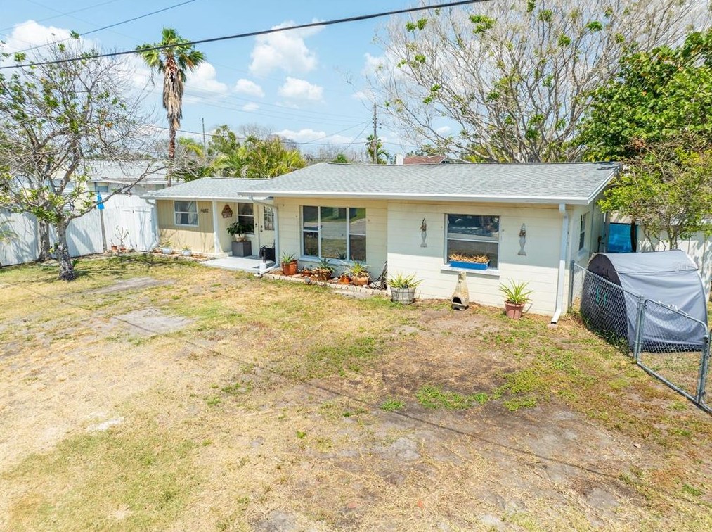 14087 Parsley Dr, Saint Petersburg, FL 33708-2301