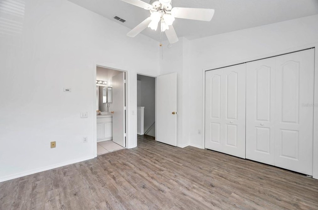 30233 Lacledes Ln, Zephyrhills FL  33543-7655 exterior