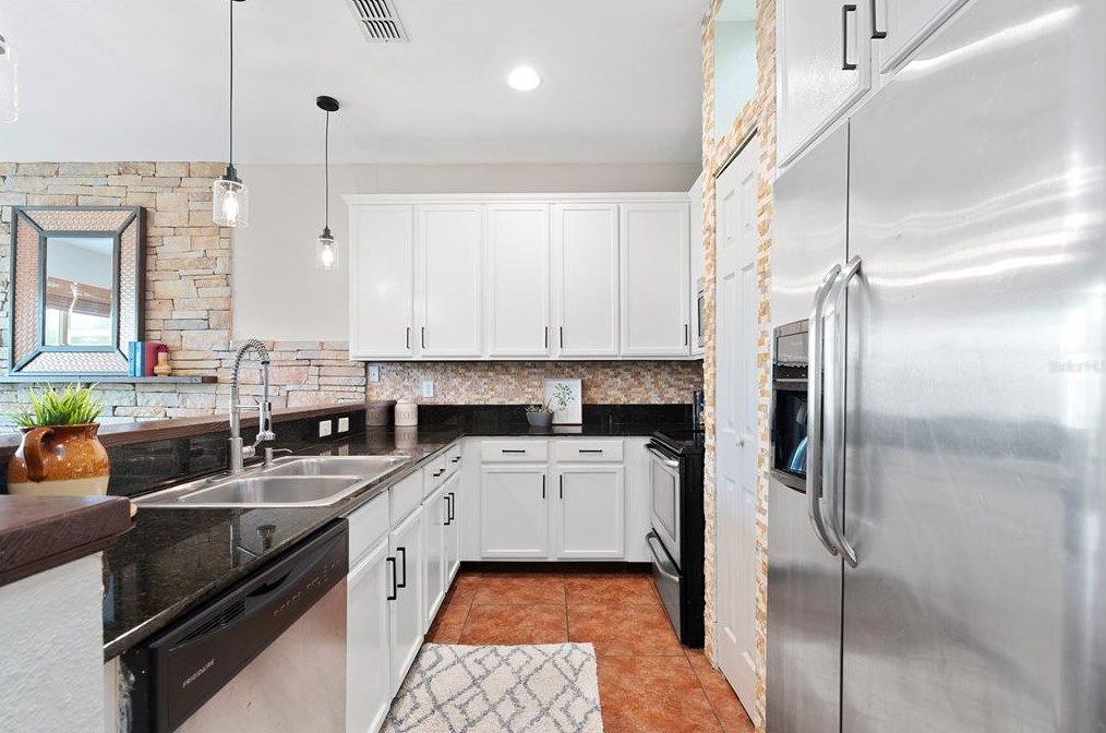 10310 Stone Moss Ave, Tampa FL 33647-3533 exterior