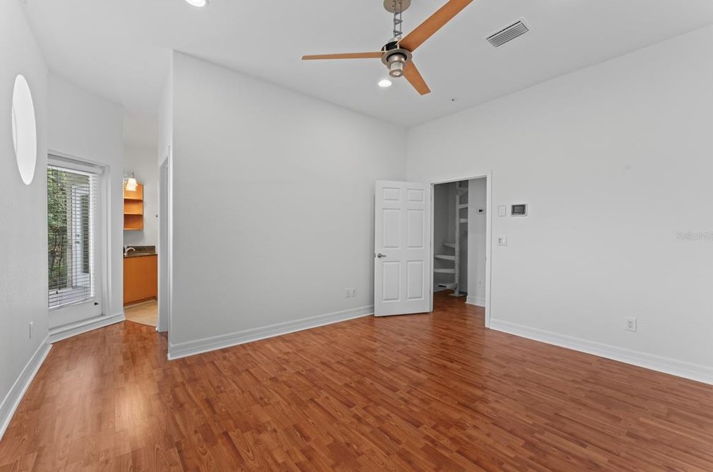 1102 Moody Ave, Tampa FL  33629-4725 exterior