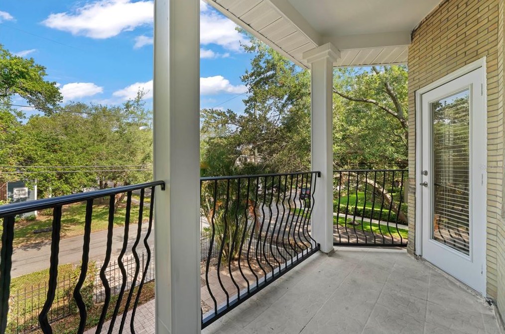 1102 Moody Ave, Tampa FL  33629-4725 exterior