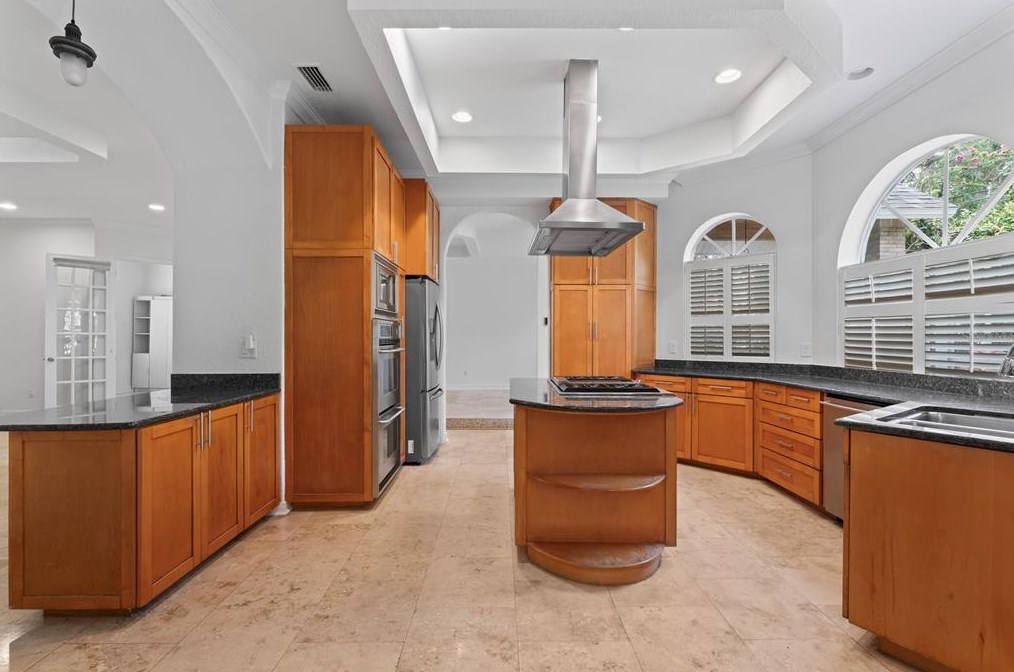 1102 Moody Ave, Tampa FL  33629-4725 exterior