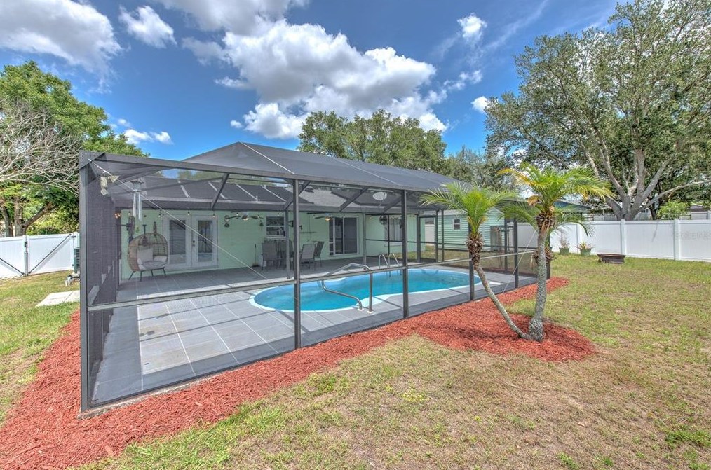 731 Climate Dr, Brandon FL 33511-6215 exterior