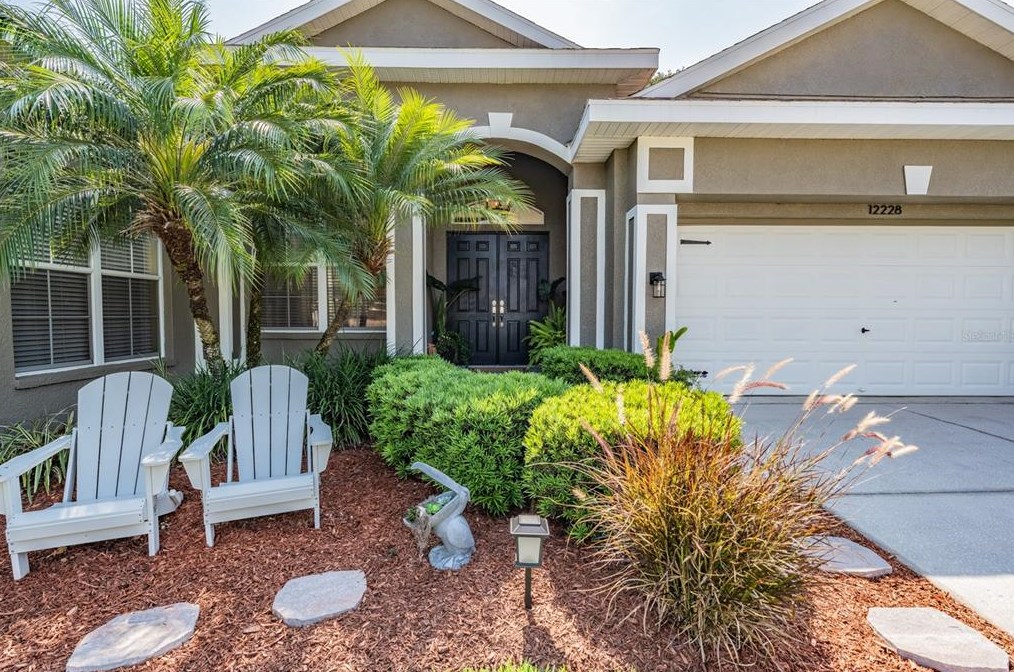 12228 Woodlands Cir, Dade City FL  33525-8287 exterior