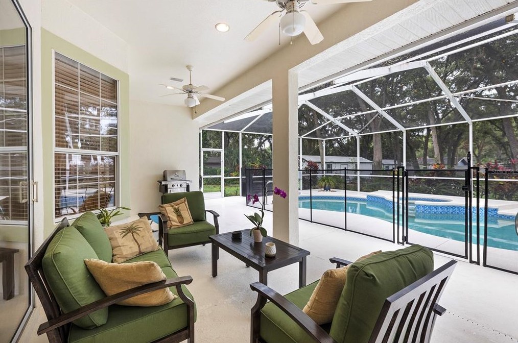 6207 Forestwood Dr, Lakeland FL 33811-2401 exterior