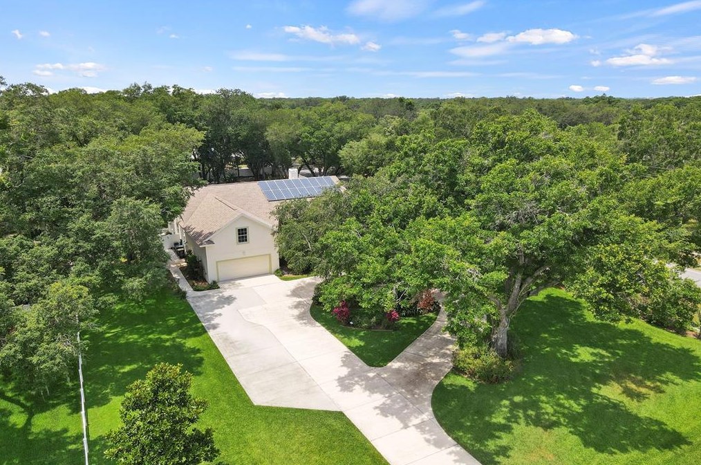 6207 Forestwood Dr, Lakeland FL 33811-2401 exterior