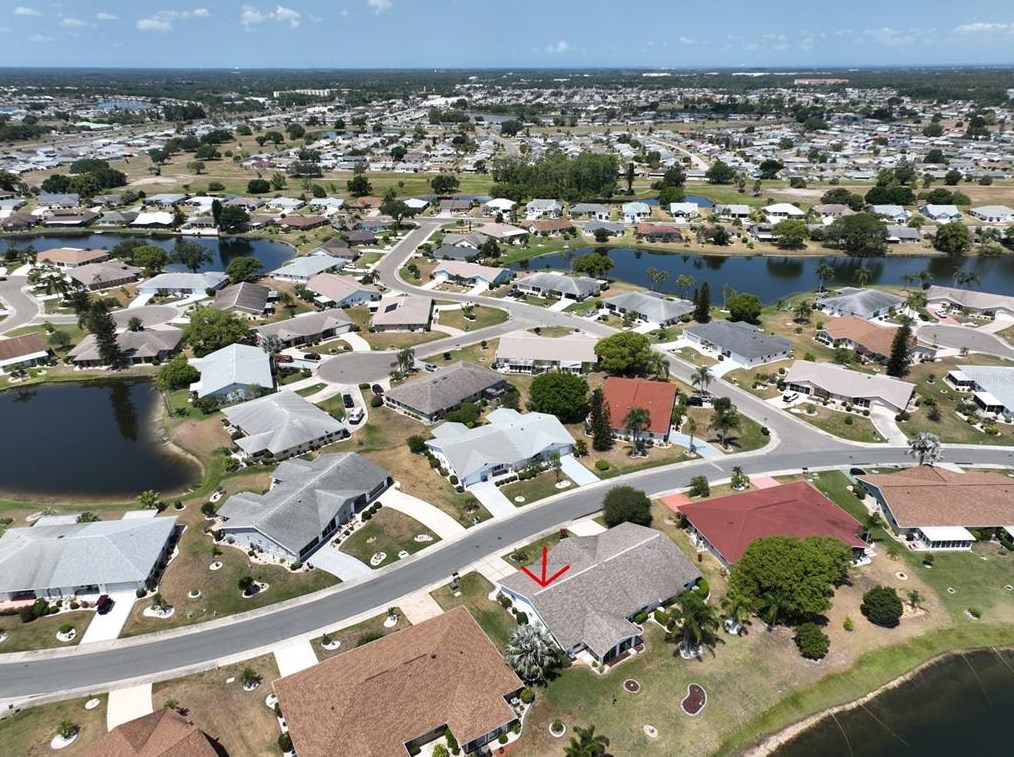 1023 Bluewater Dr, Ruskin FL  33573-6202 exterior