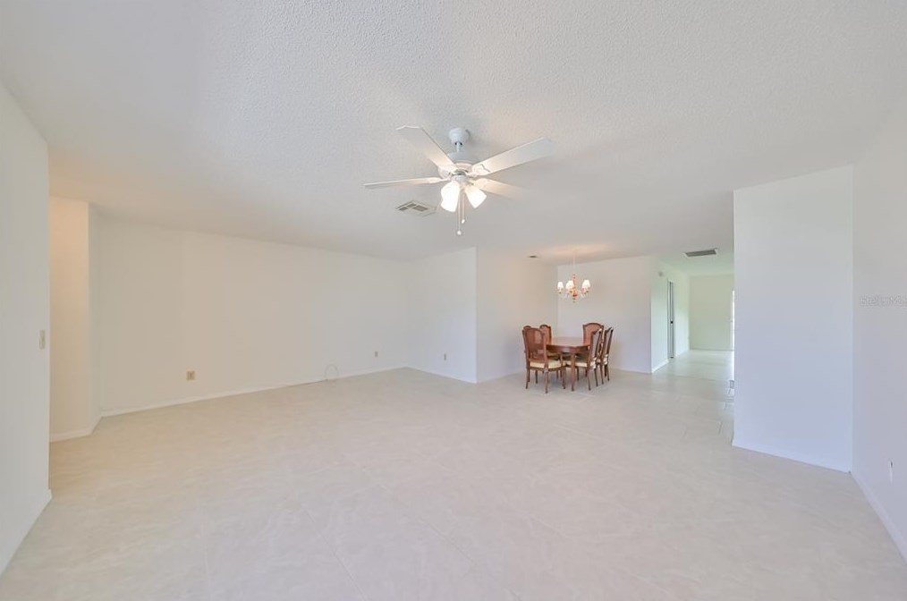 1023 Bluewater Dr, Ruskin FL  33573-6202 exterior