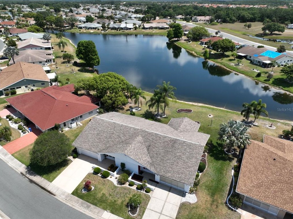 1023 Bluewater Dr, Ruskin FL  33573-6250 exterior