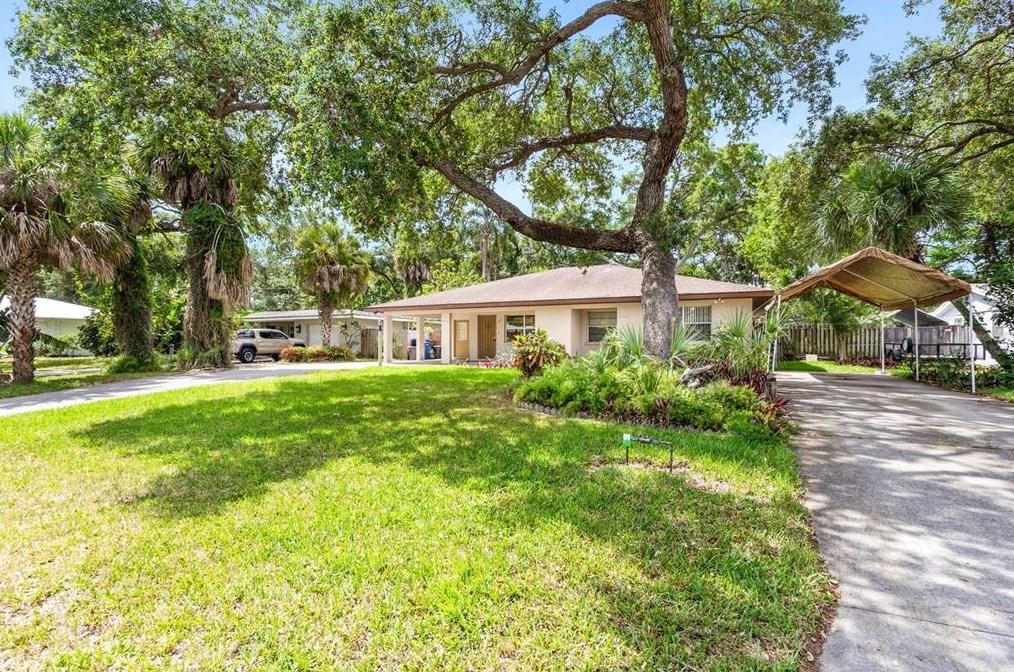 2420 51st Avenue Ter, Bradenton, FL 34207-2337