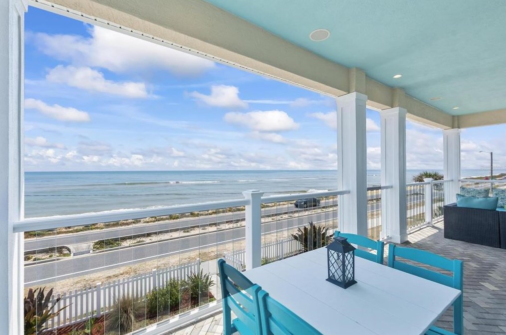 2032 Oceanshore Blvd, Flagler Beach FL  32136-2802 exterior