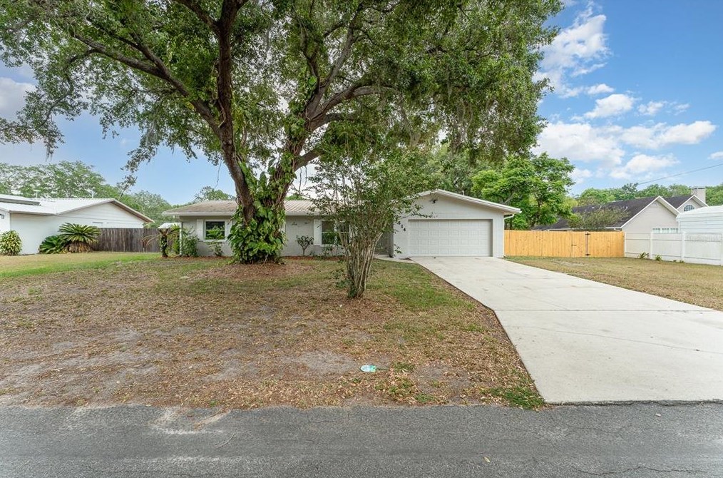 4514 Ginny Dr, Lakeland, FL 33811-1433