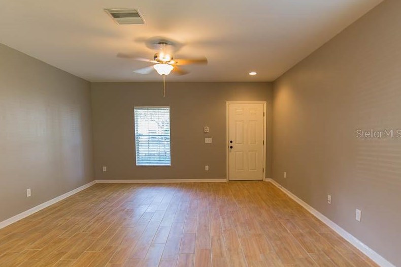 5879 Fishhawk Ridge Dr, Lithia, FL 33547
