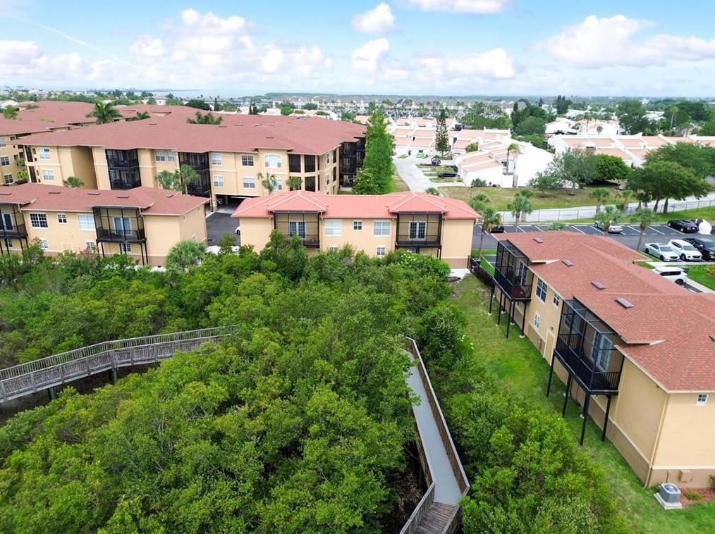 4329 Bayside Village Dr, Tampa, FL 33615-5561