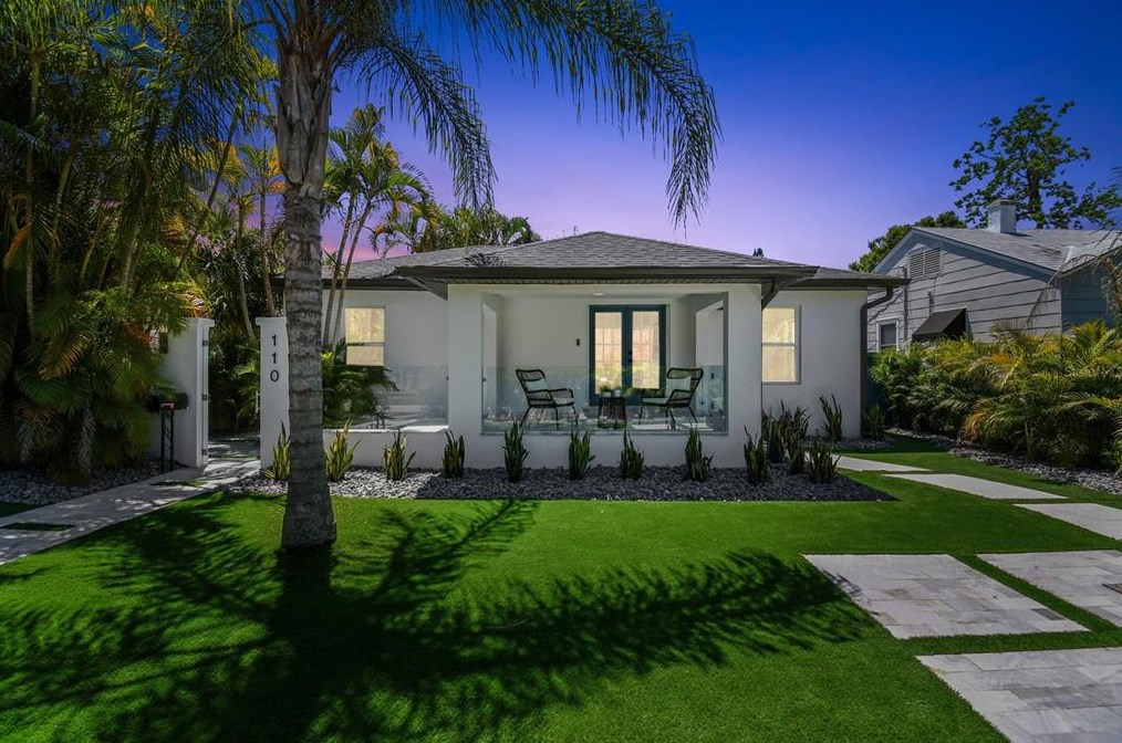 110 28th Ave, Saint Petersburg FL  33704-2933 exterior