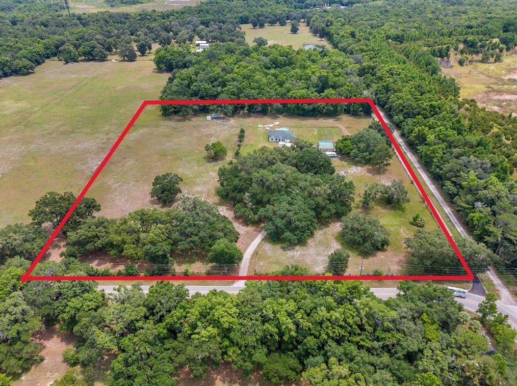 18370 Lake Lindsey Rd, Brooksville, FL 34601-8633