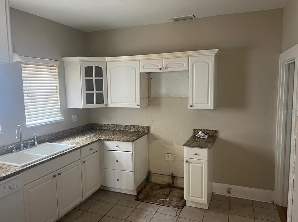 1312 Moody Ave, Tampa FL  33629-4737 exterior