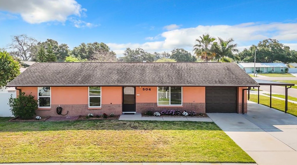 504 Red Mangrove Ln, Ruskin, FL 33572-2568